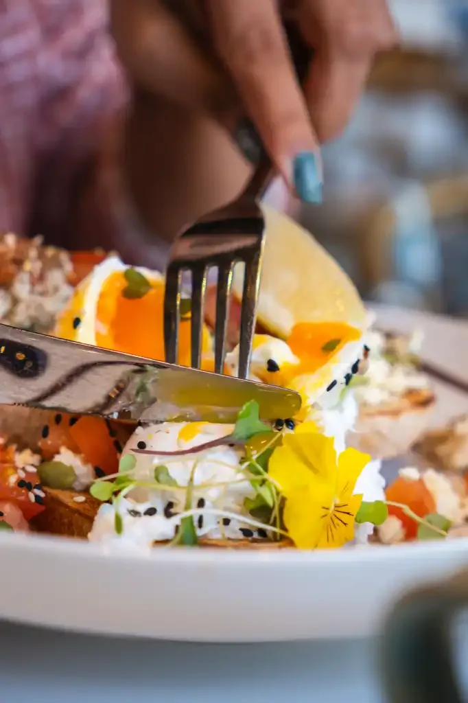 Eggs plate